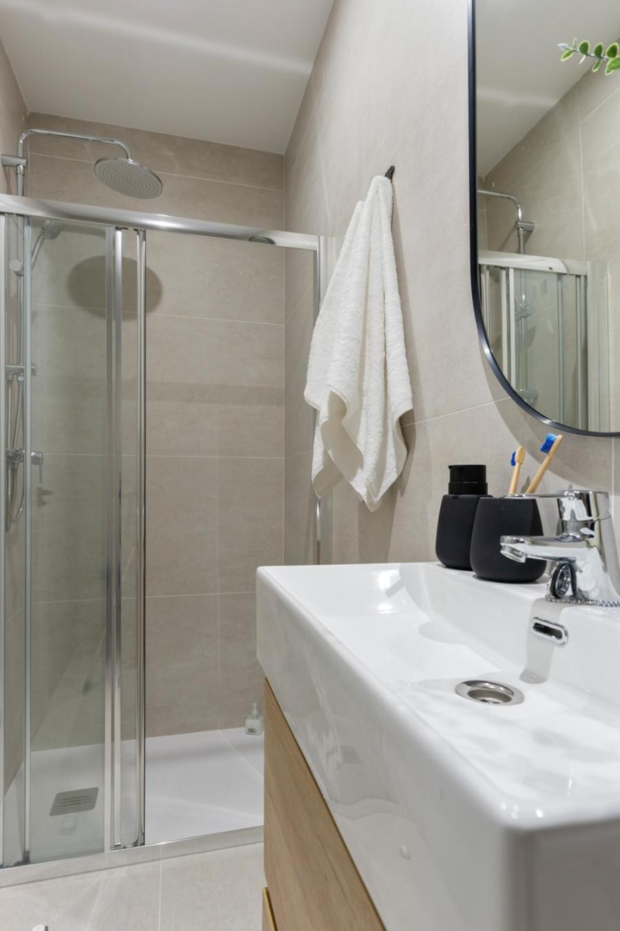 Matisse, Totalmente Reformado Y Modernista Appartement Gijón Buitenkant foto